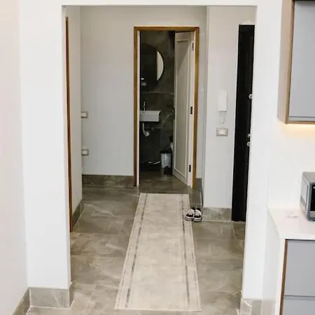 Apartment Charming & Panoramic 2 Bed In The Heart Of
