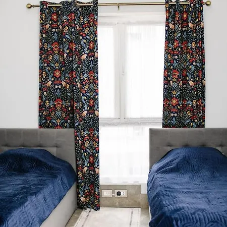 Charming & Panoramic 2 Bed In The Heart Of Apartment *